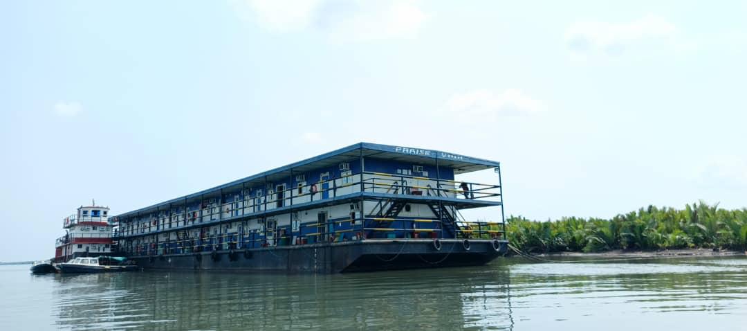 Lease of Praise V Tugboat to Renassiance